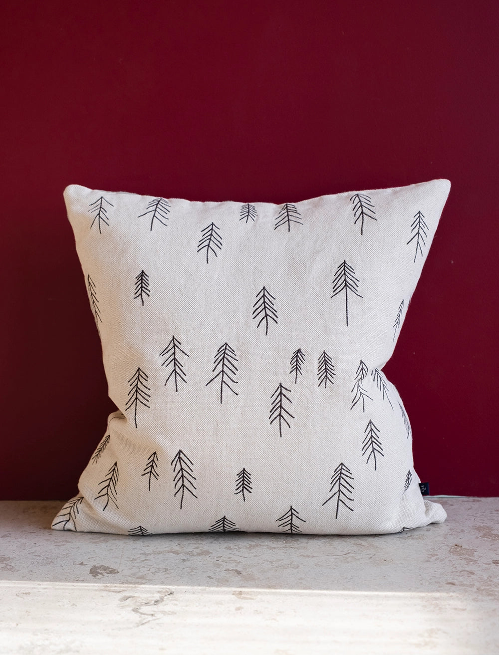 TALL EMBROIDERED CUSHION COVER