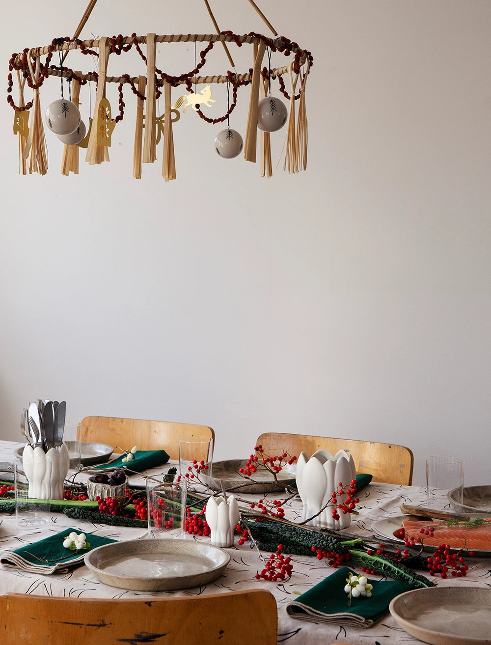 BARR TABLECLOTH, NATURE/BLACK - 137×238 cm