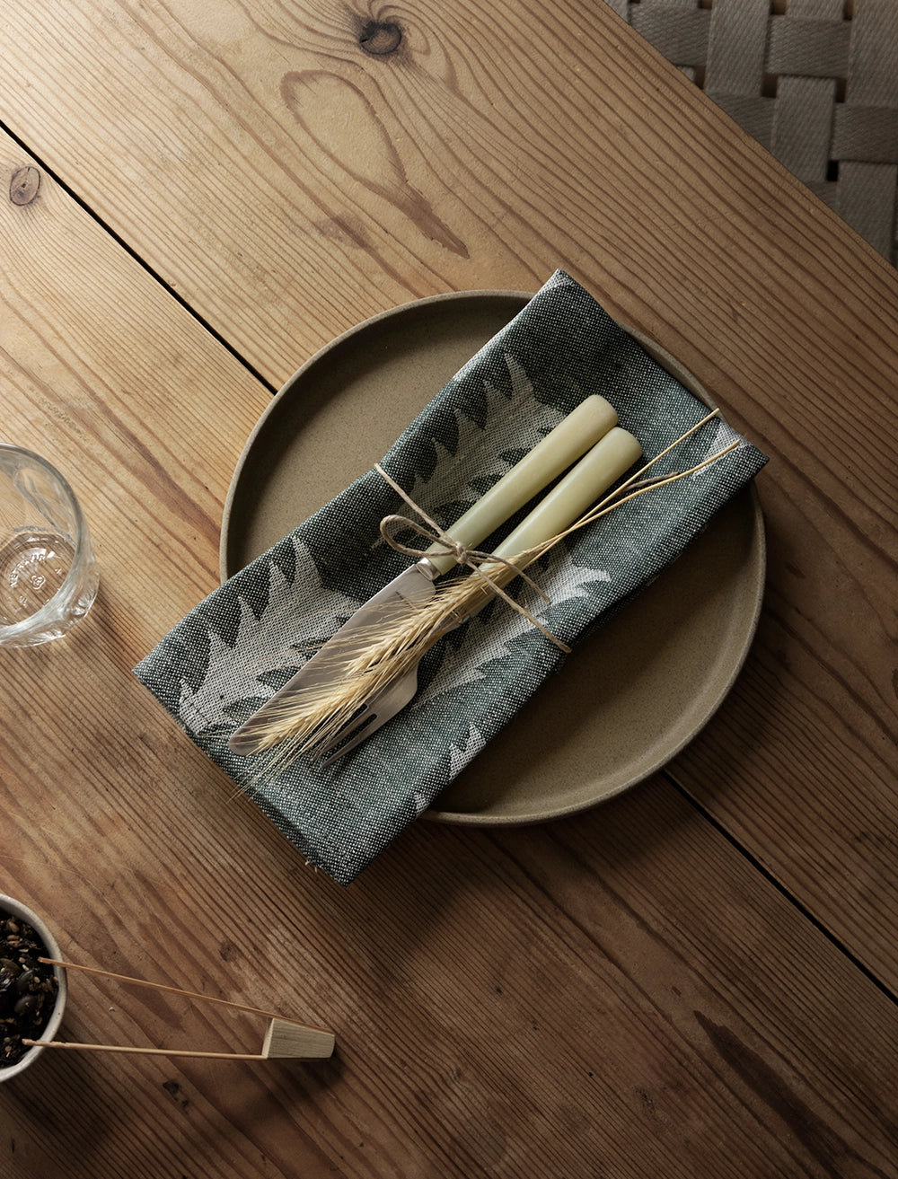 GRAN LINEN PLACE MAT, DARK GREEN