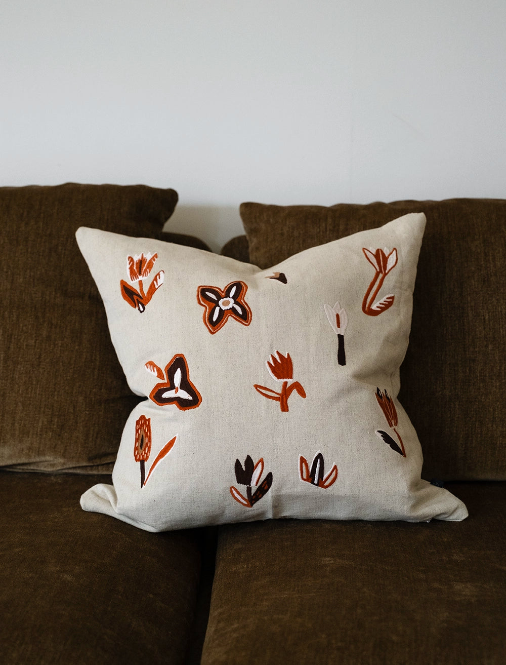 TULIP EMBROIDERED PILLOWCASE, RED - Main Image