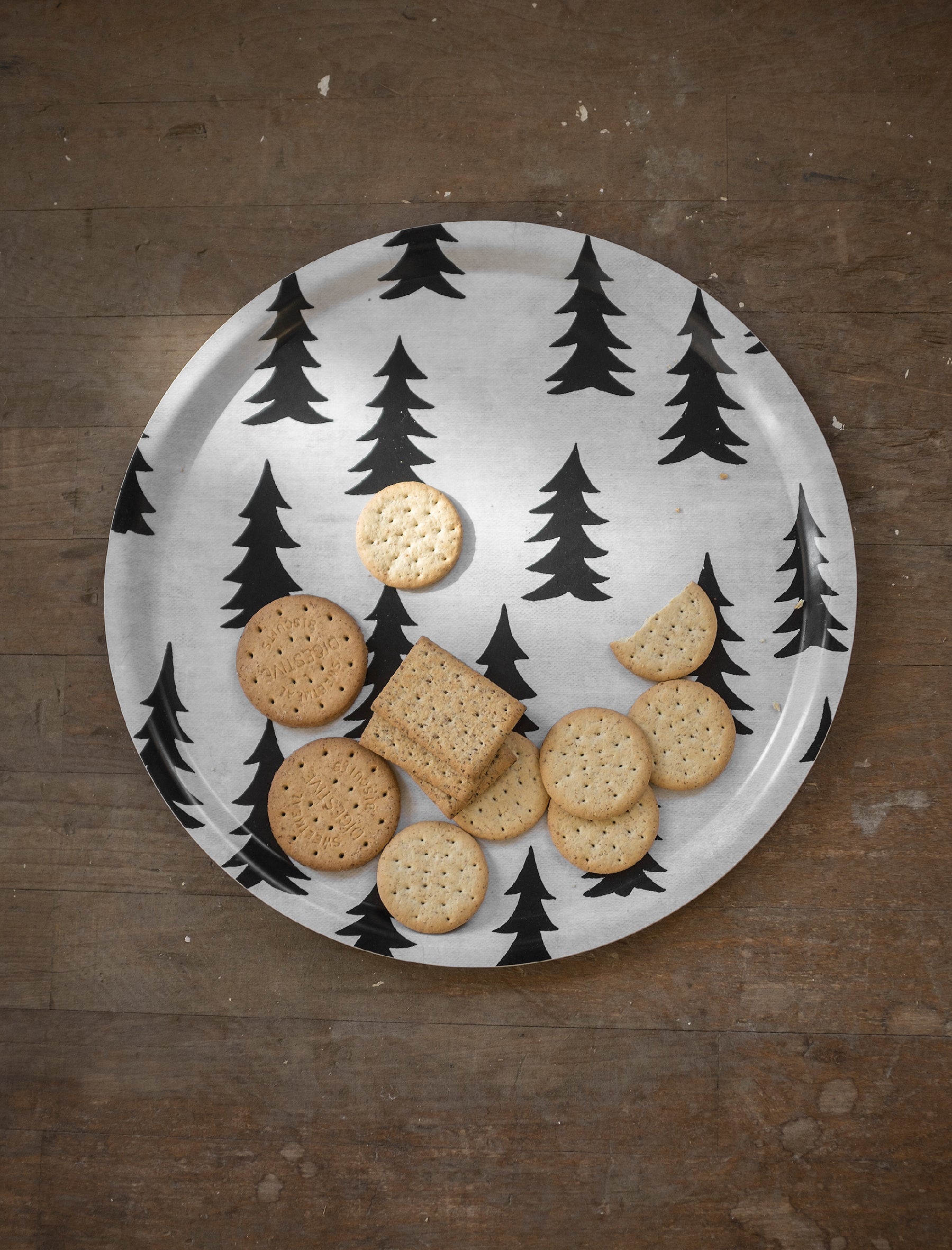 FIR TRAY, WHITE/BLACK - 38 CM