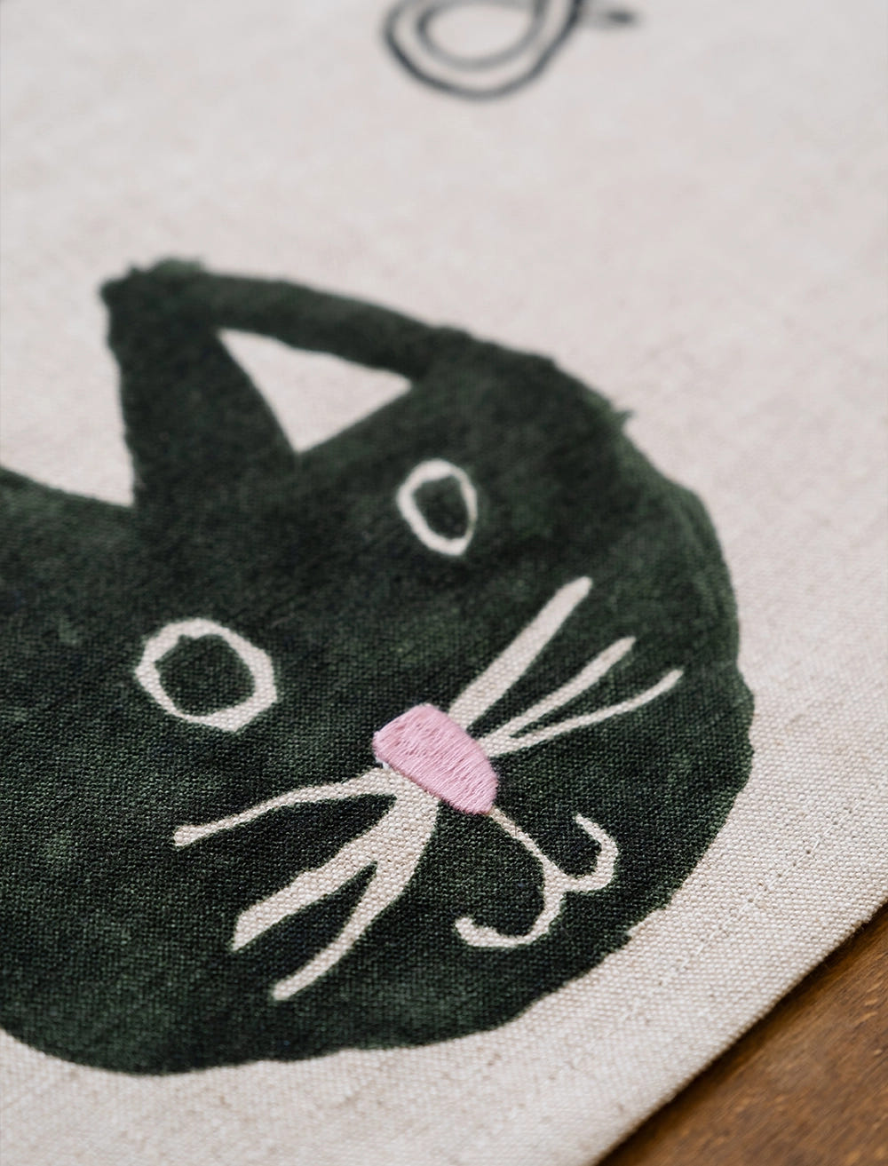 CAT AND MOUSE CHILD APRON