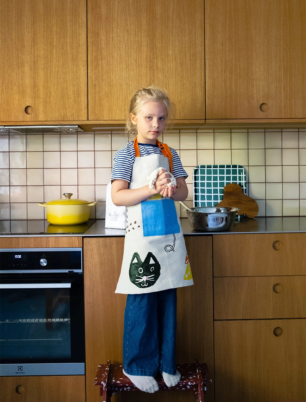CAT AND MOUSE CHILD APRON