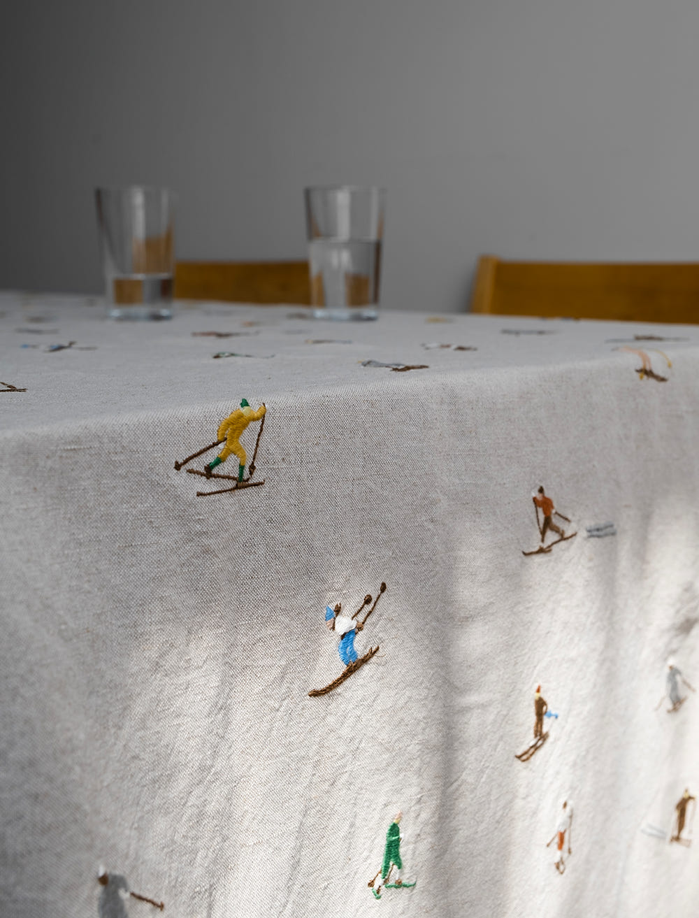 SKIERS EMBROIDERED TABLECLOTH