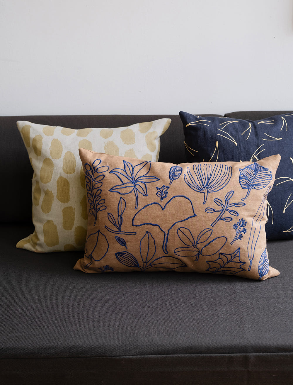 BOTANIC LEAVES EMBROIDERED CUSHION COVER, BROWN/BLUE