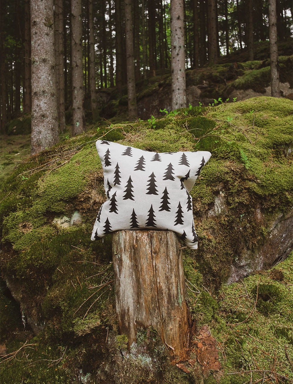 GRAN CUSHION COVER, BLACK