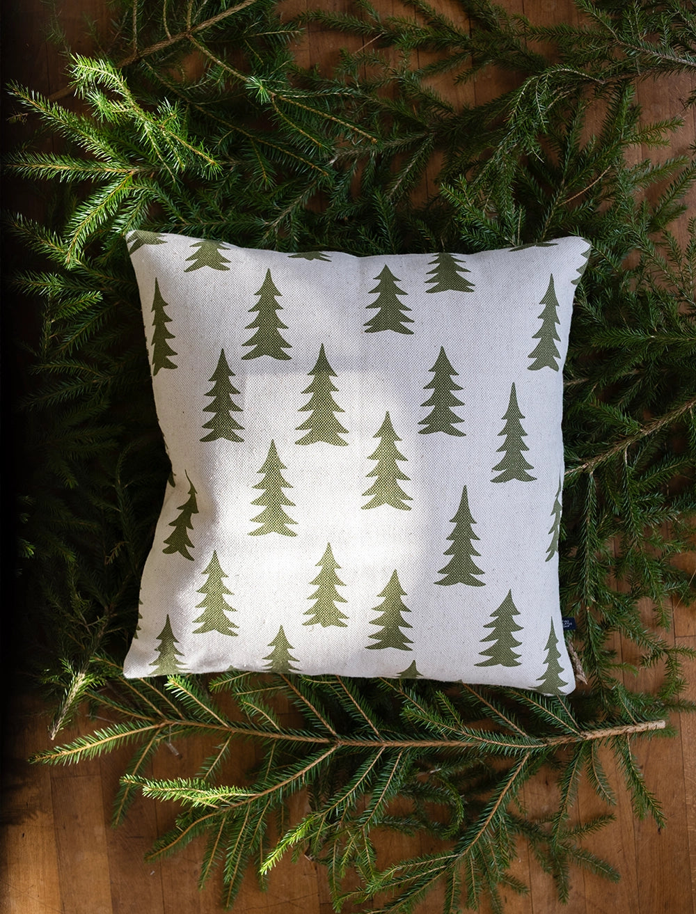 GRAN KUDDFODRAL, OLIVGRÖN