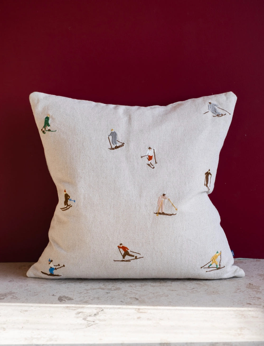 SKIERS EMBROIDERED CUSHION COVER