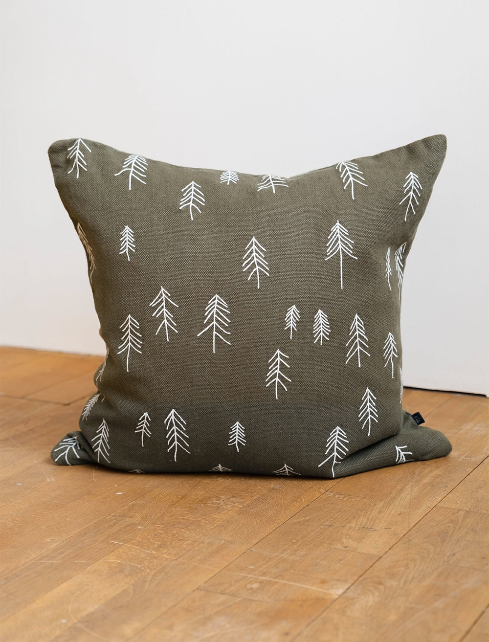 TALL EMBROIDERED PILLOWCASE, GREEN