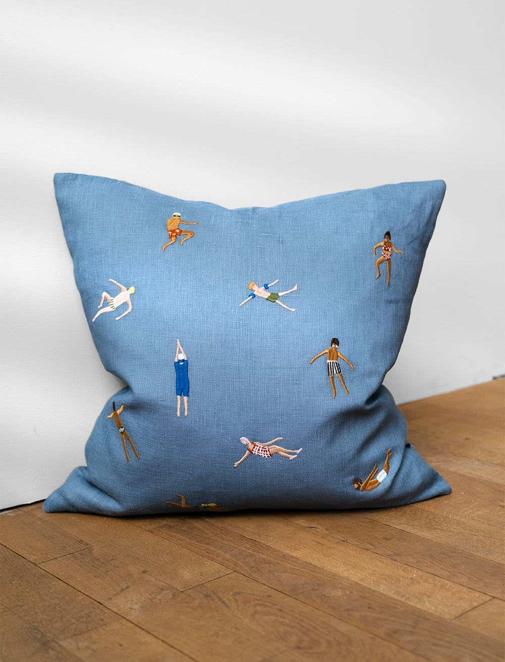 SWIMMERS EMBROIDERED CUSHION COVER, BLUE