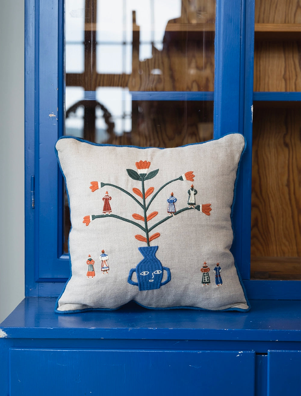 HOLIDAY EMBROIDERED PILLOWCASE