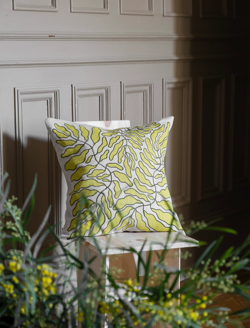 LEAVES EMBROIDERED CUSHION COVER, LIME