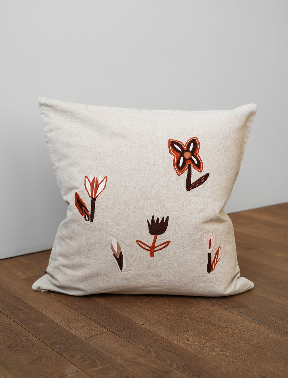 TULIP BRODERAT KUDDFODRAL, RÖD