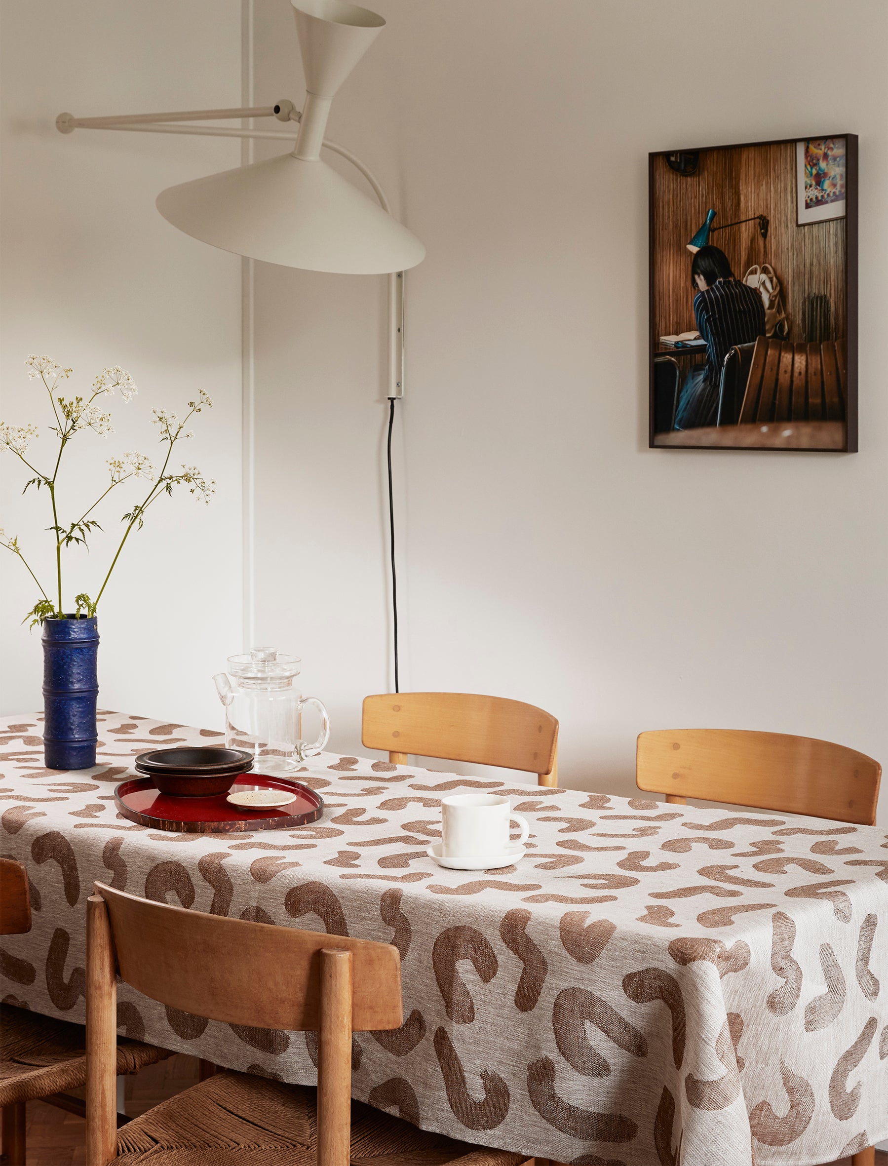 UDON LINEN TABLECLOTH, BROWN