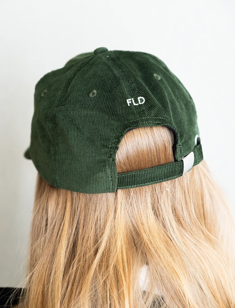 LOVIS CAP, CORDUROY GREEN