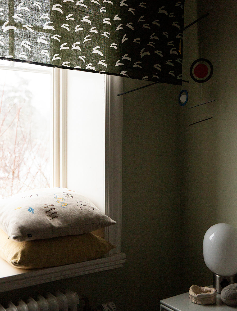 RABBIT SHORT CURTAIN, GREEN