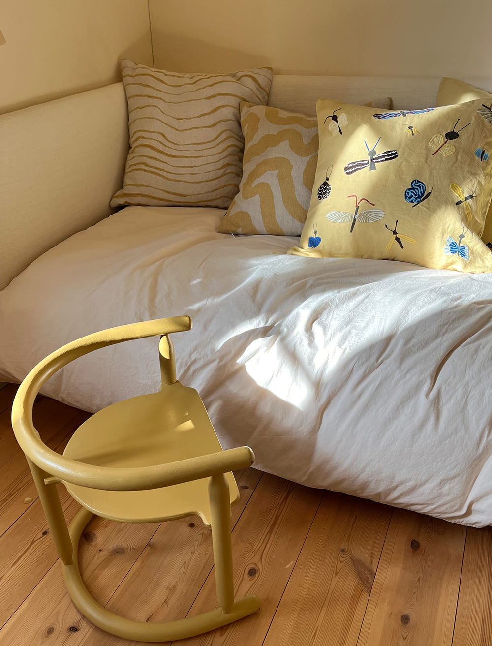 SLÄNDA EMBROIDERED CUSHION COVER