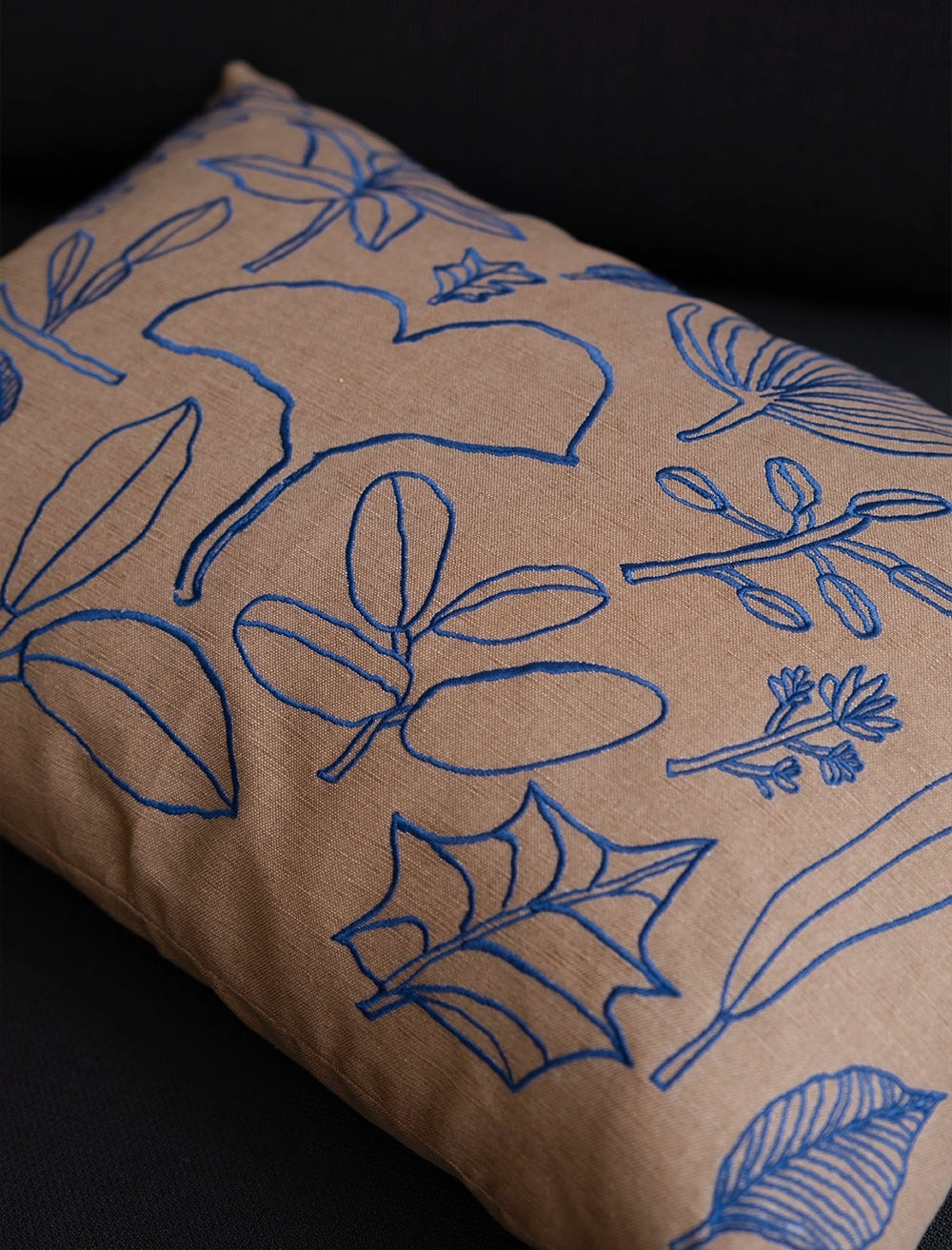 BOTANIC LEAVES EMBROIDERED CUSHION COVER, BROWN/BLUE