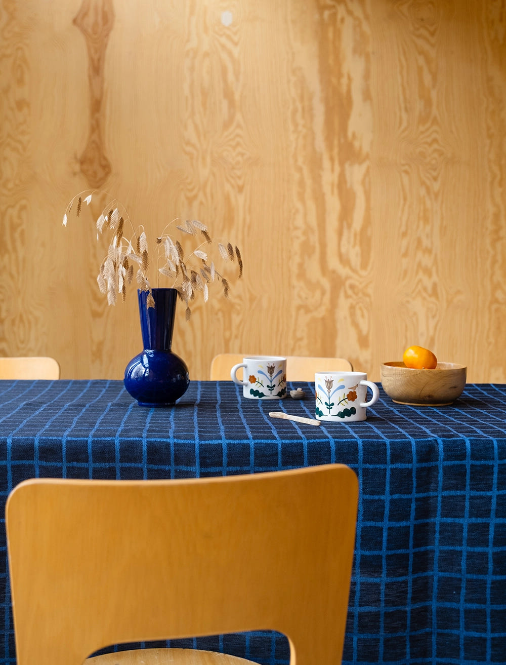 RUTIG JACQUARD WOVEN TABLECLOTH, BLUE/BLACK - 147x250 cm
