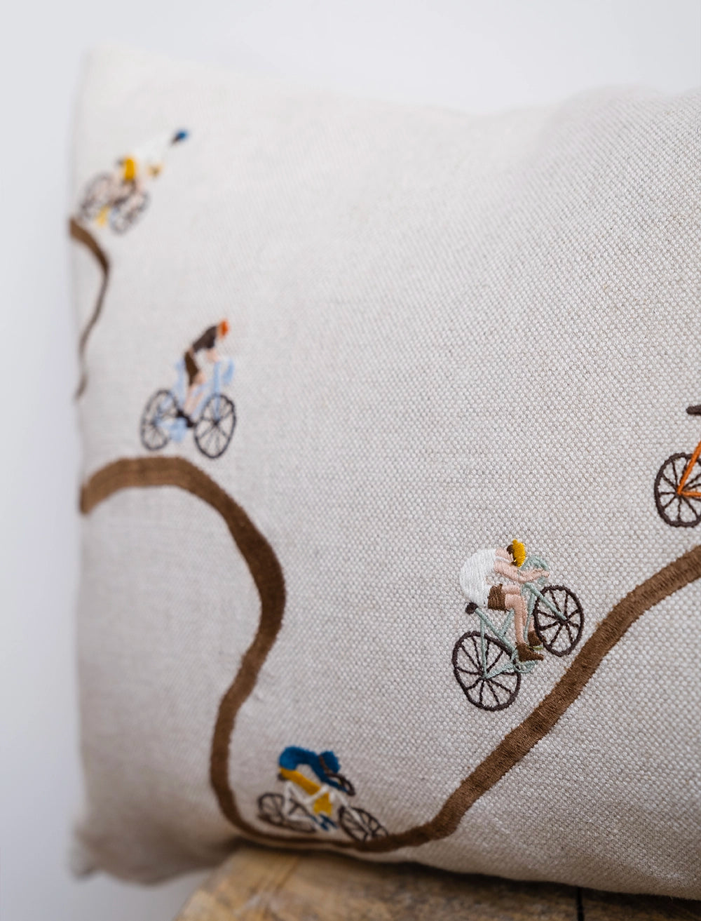 GIRO EMBROIDERED CUSHION COVER