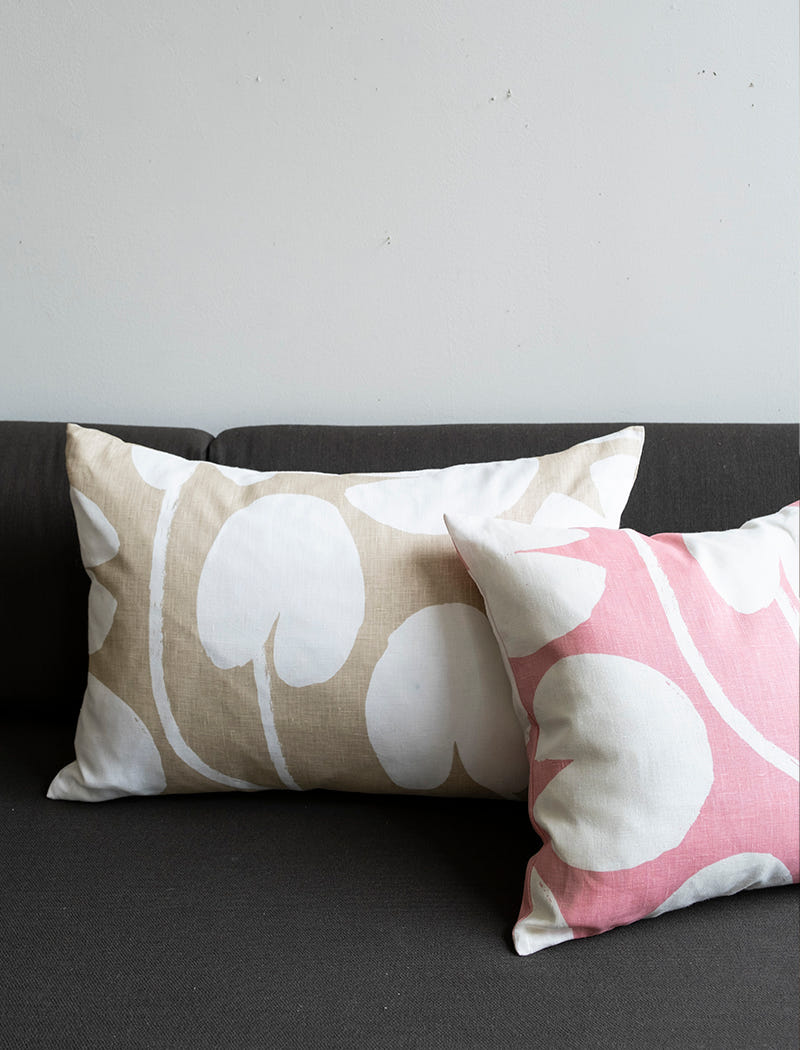 WATER LILIES CUSHION COVER, SAND 68×48 cm