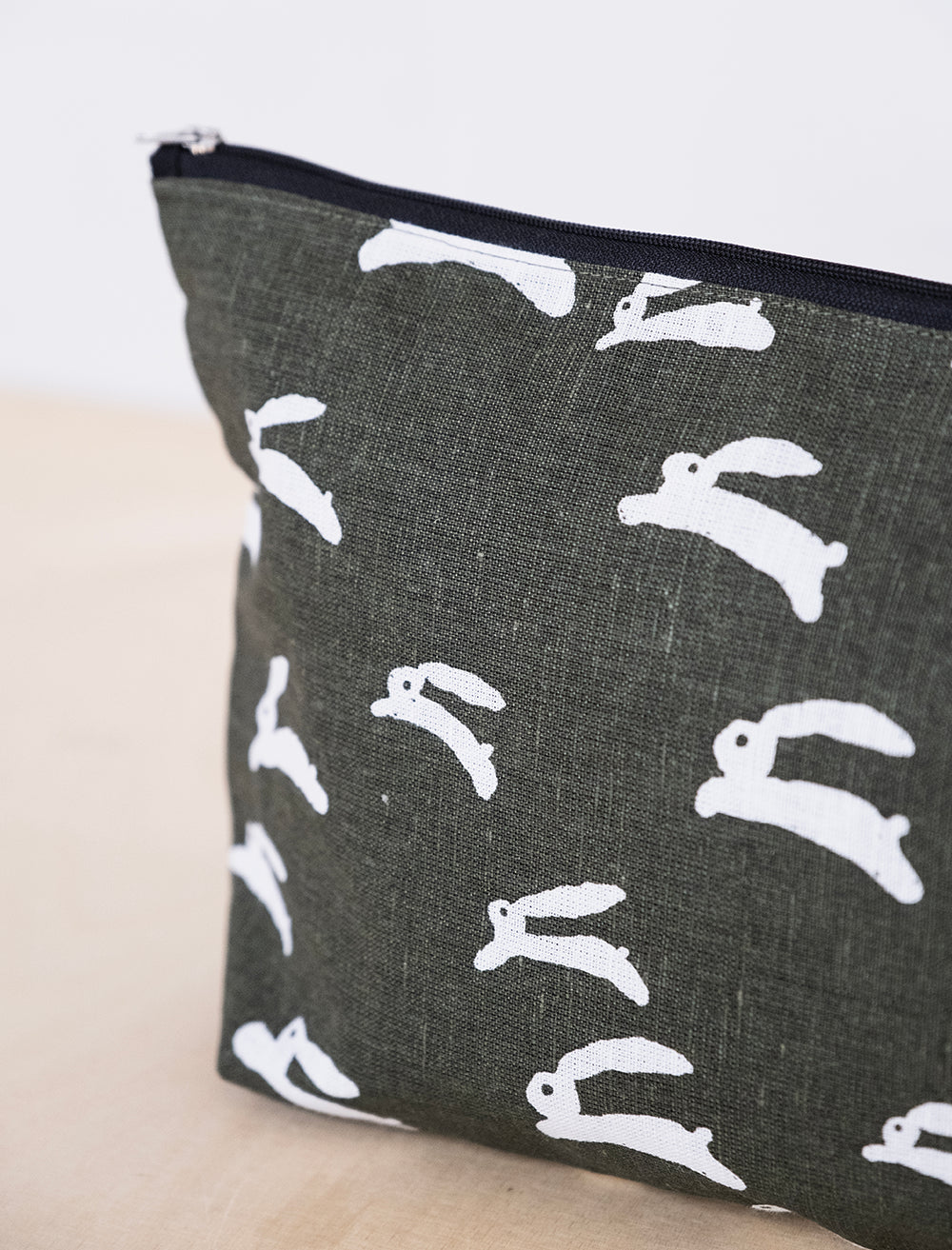 RABBIT POUCH LARGE, GREEN