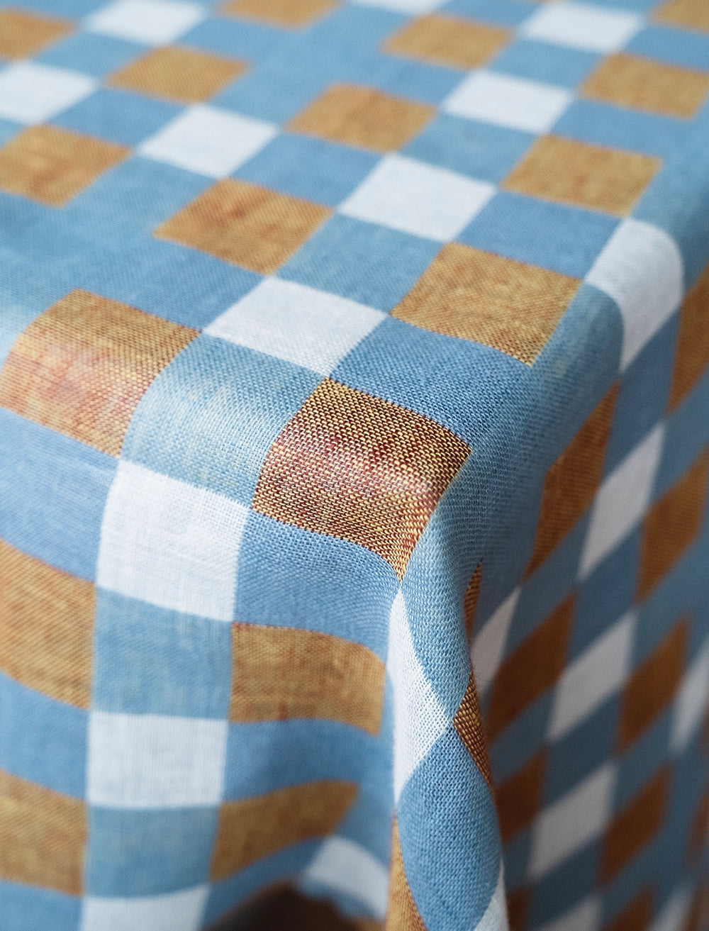 RUTAN WOVEN TABLECLOTH/PLAID, OAT