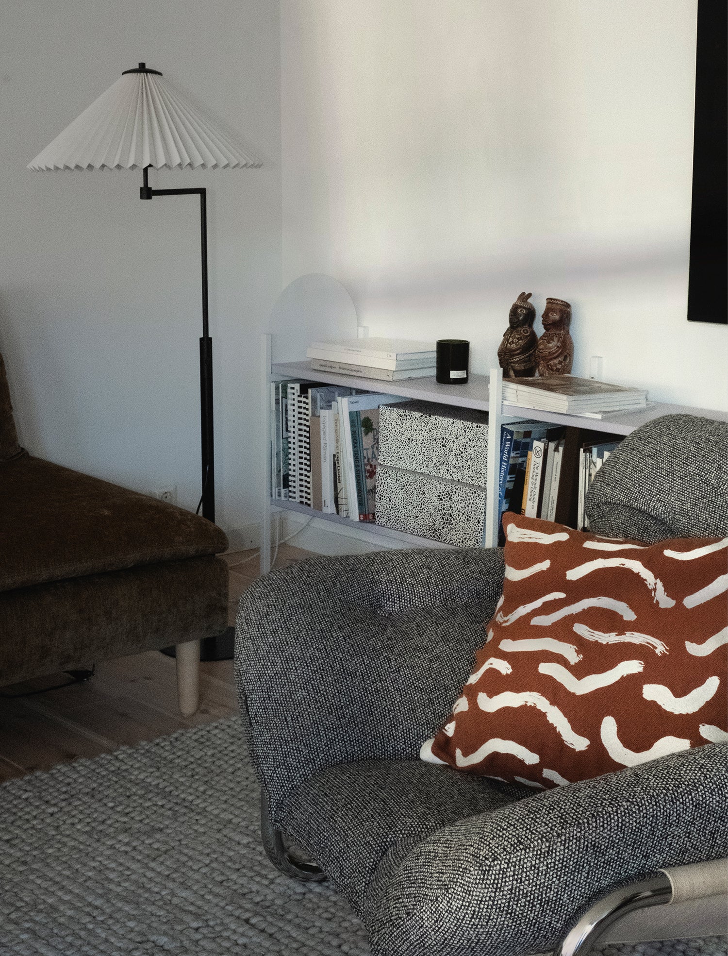 STIM EMBROIDERED CUSHION COVER