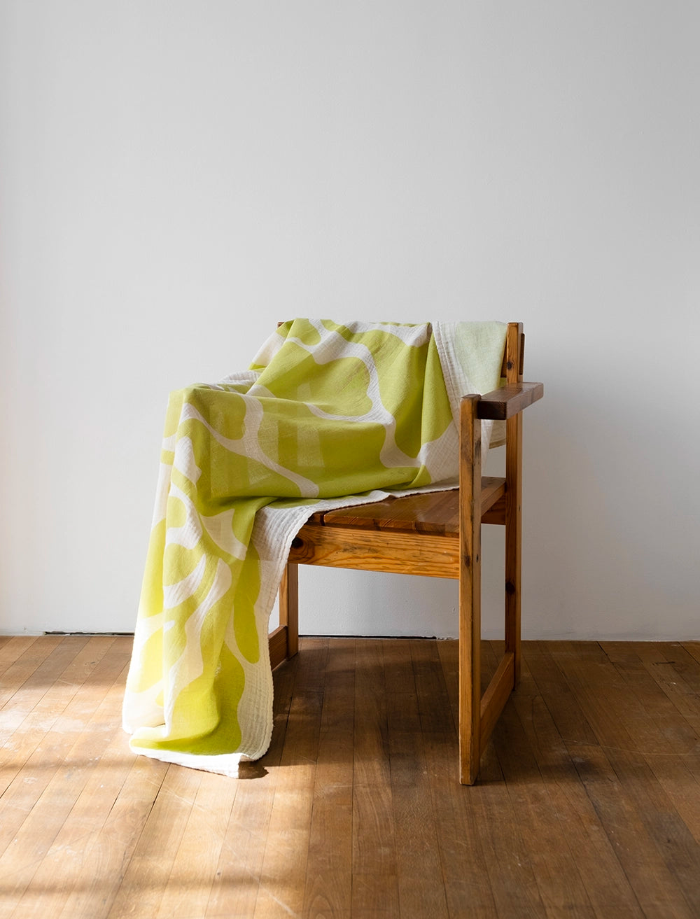 LEAVES MUSLIN SHAWL, LIME