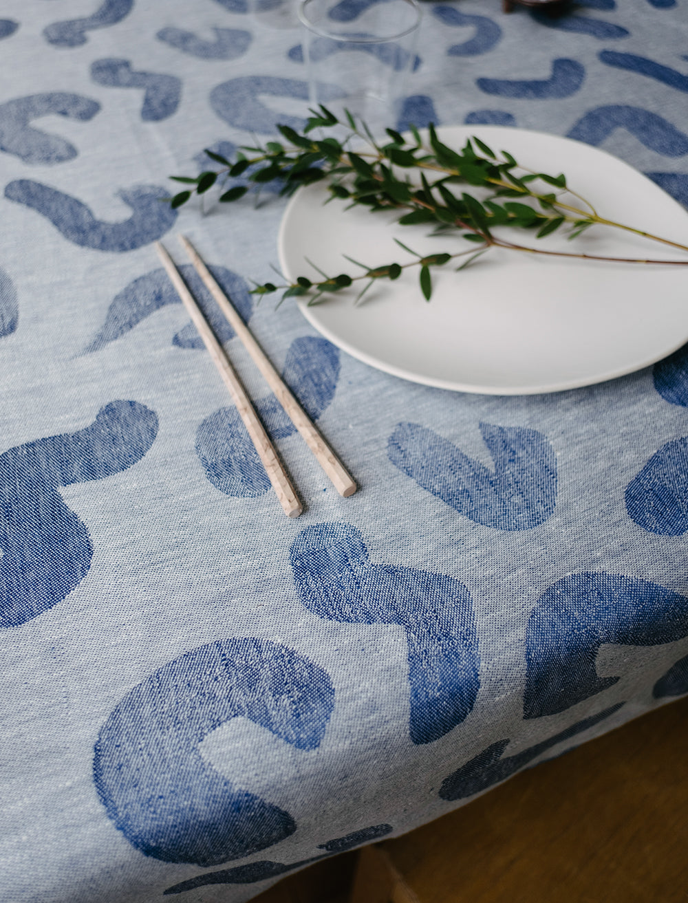 UDON LINEN TABLECLOTH, BLUE - 147×250 cm
