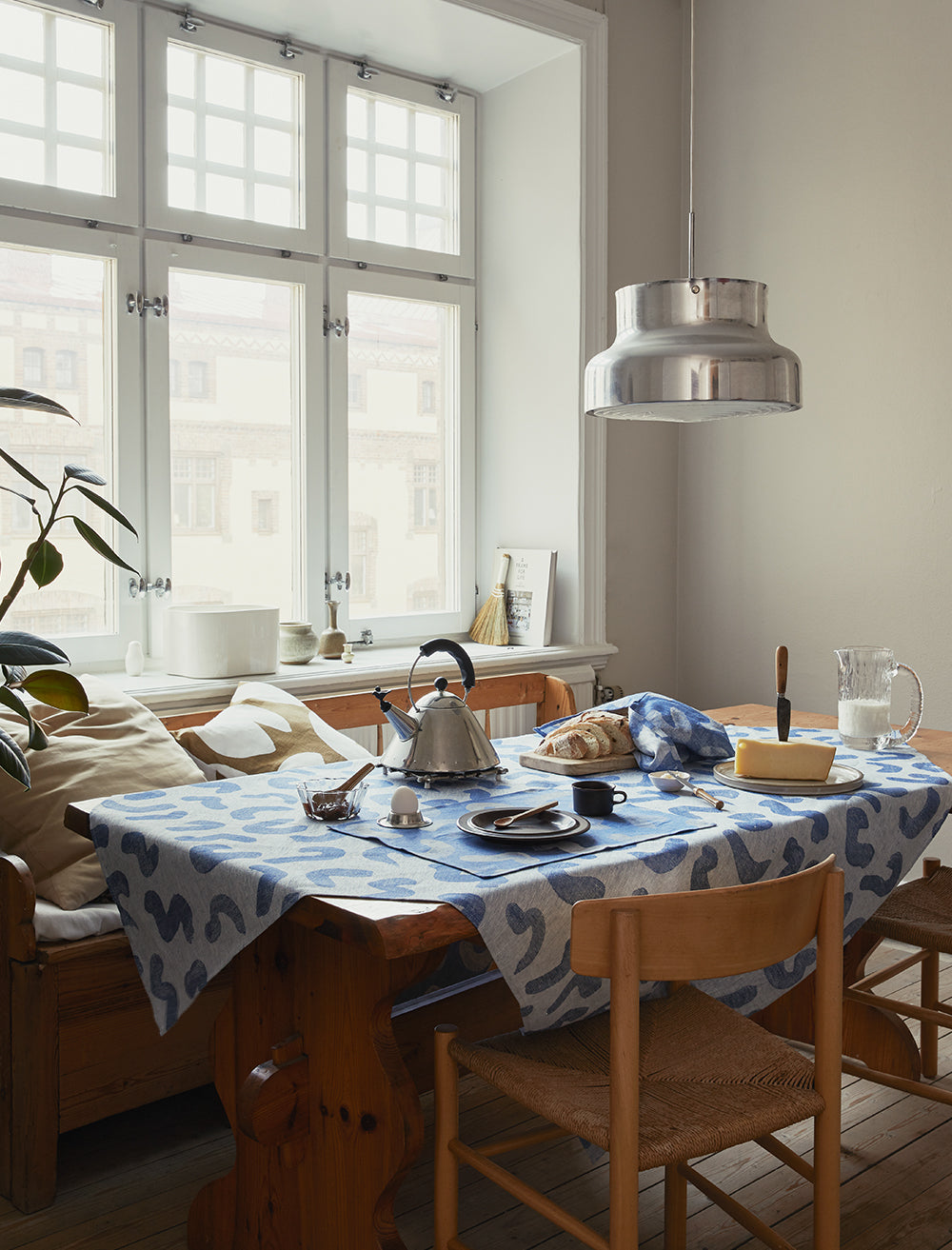 UDON LINEN TABLECLOTH, BLUE - 147×250 cm