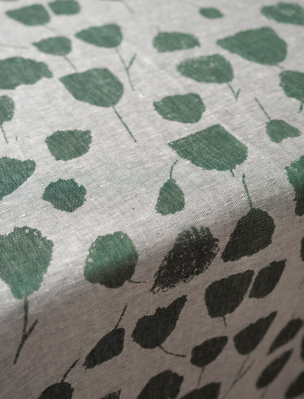 BOUQUET LINEN TABLECLOTH, GREEN - 147×147 cm
