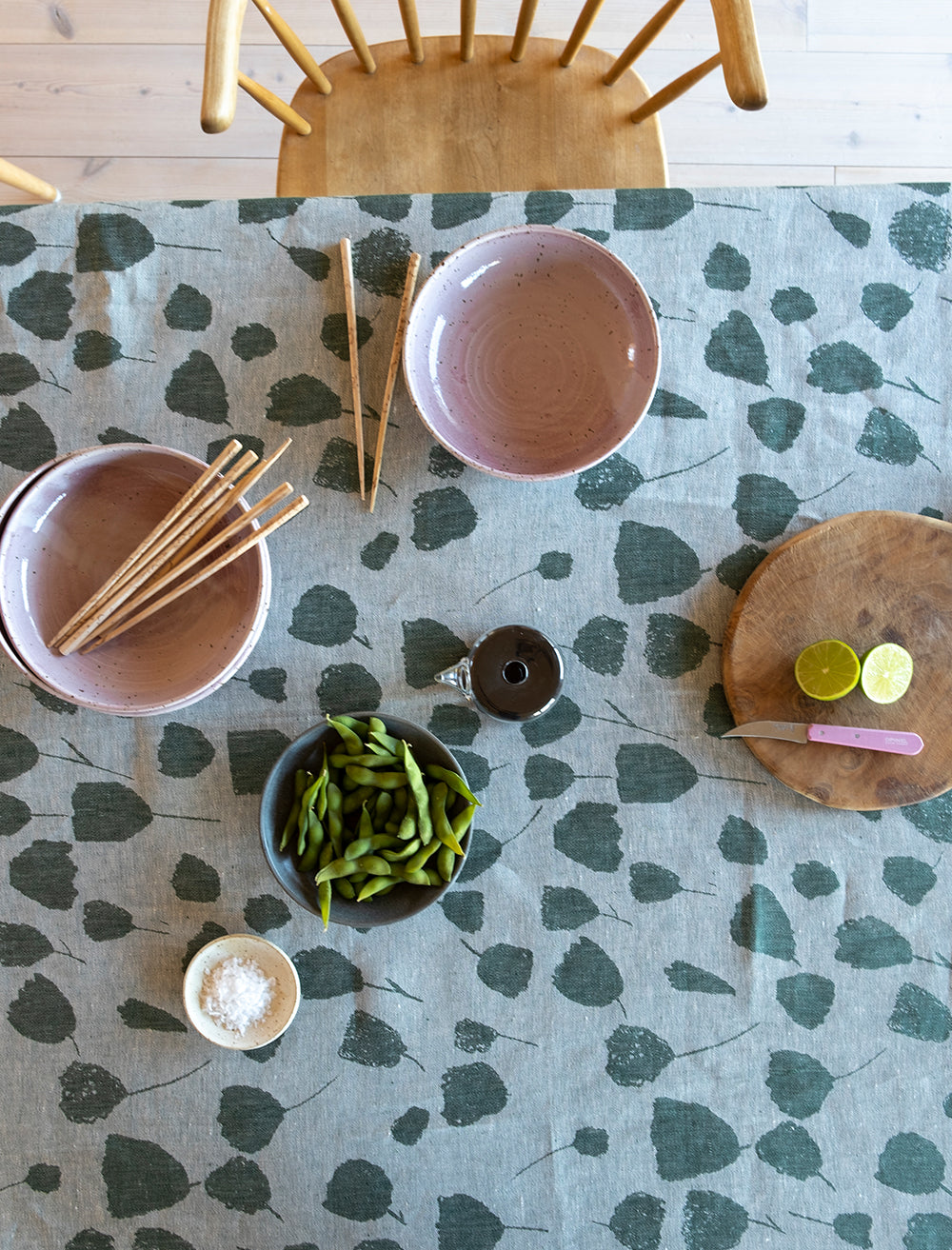 BOUQUET LINEN TABLECLOTH, GREEN - 147×147 cm