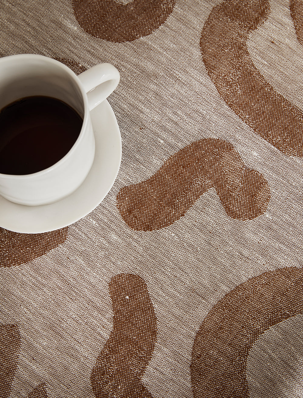 UDON LINEN TABLECLOTH, BROWN