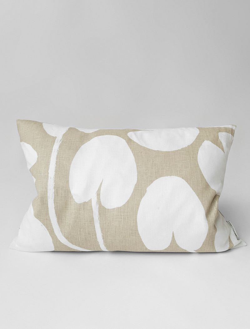 WATER LILIES CUSHION COVER, SAND 68×48 cm