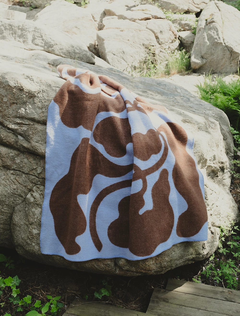 LEAVES WOOL BLANKET,  BROWN/BLUE