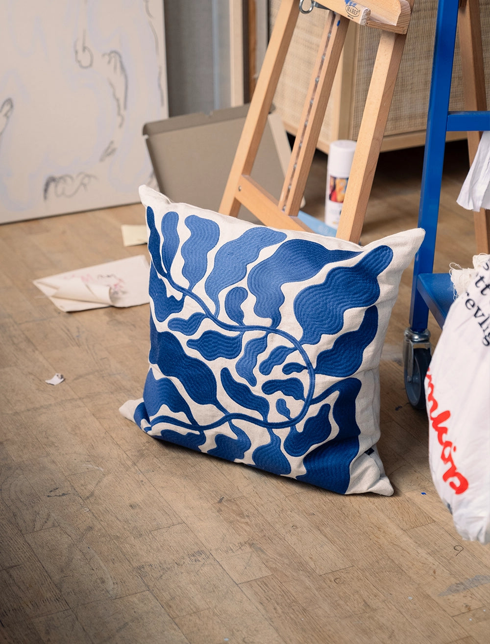 LEAVES EMBROIDERED CUSHION COVER, BLUE