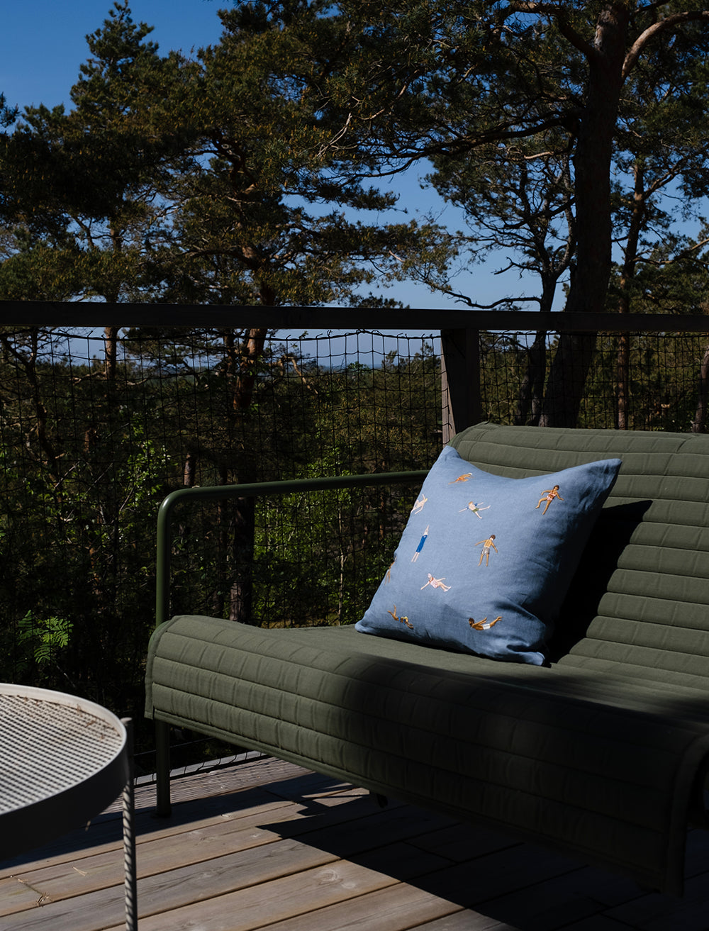 SWIMMERS EMBROIDERED CUSHION COVER, BLUE