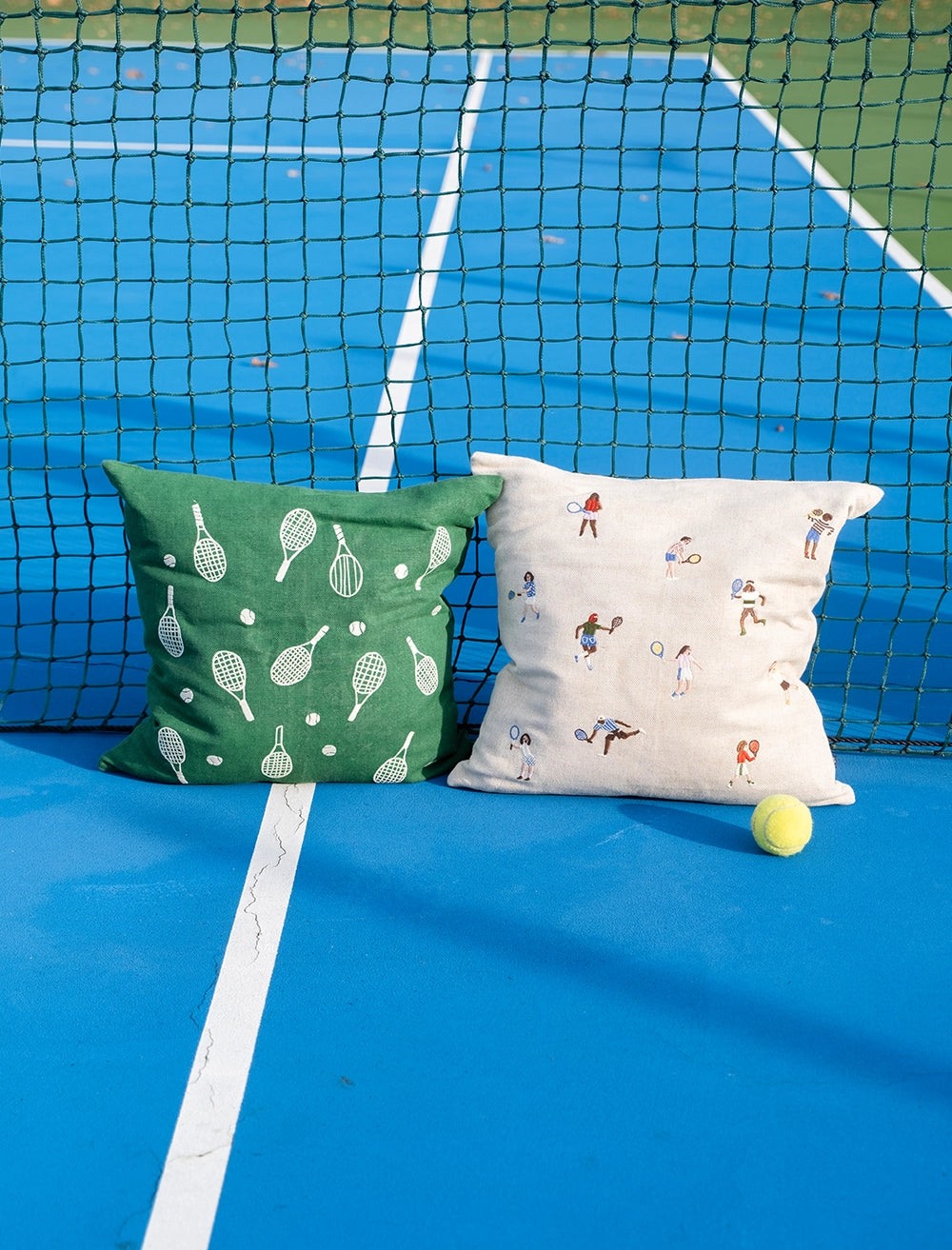 TENNISRACKET BESTICKTE KISSENHÜLLE, GRÜN