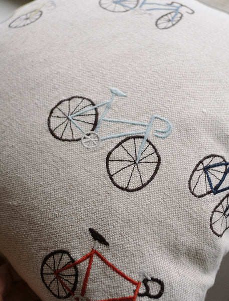 FINE LITTLE DAY | BICYCLES EMBROIDERED CUSHION COVER (no.1658) | 48x48cm クッションカバー 刺繍 ファインリトルデイ Little Fine Day From Fabrics イシス FINE LITTLE DAY | BICYCLES EMBROIDERED CUSHION COVER (no.1658) | 48x48cm クッションカバー 刺繍 ファインリトルデイ Little Fine Day From Fabrics イシス