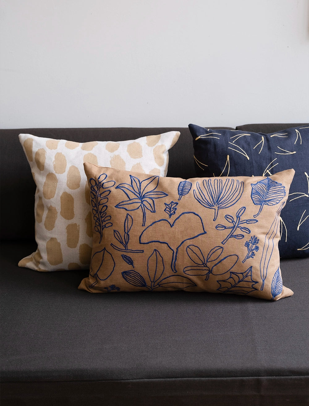 BOTANIC LEAVES EMBROIDERED CUSHION COVER, BROWN/BLUE