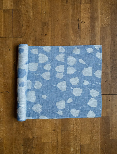 BOUQUET LINEN TABLE RUNNER, BLUE