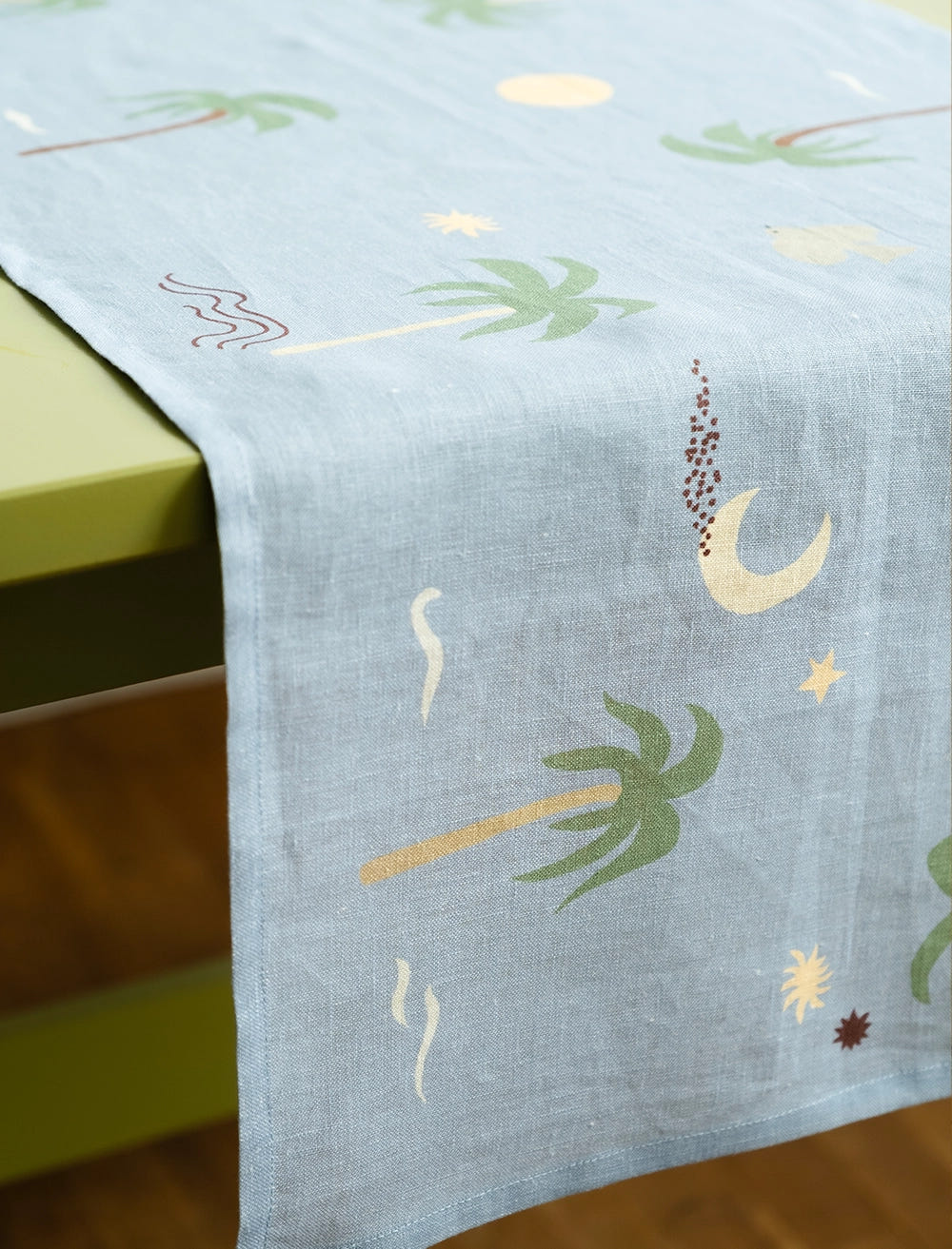 PALMS LINEN TABLE RUNNER