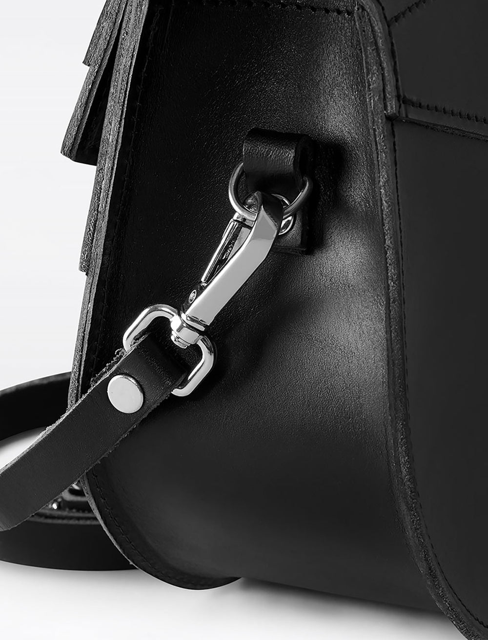 SKIFFER ARC AXELREMSVÄSKA