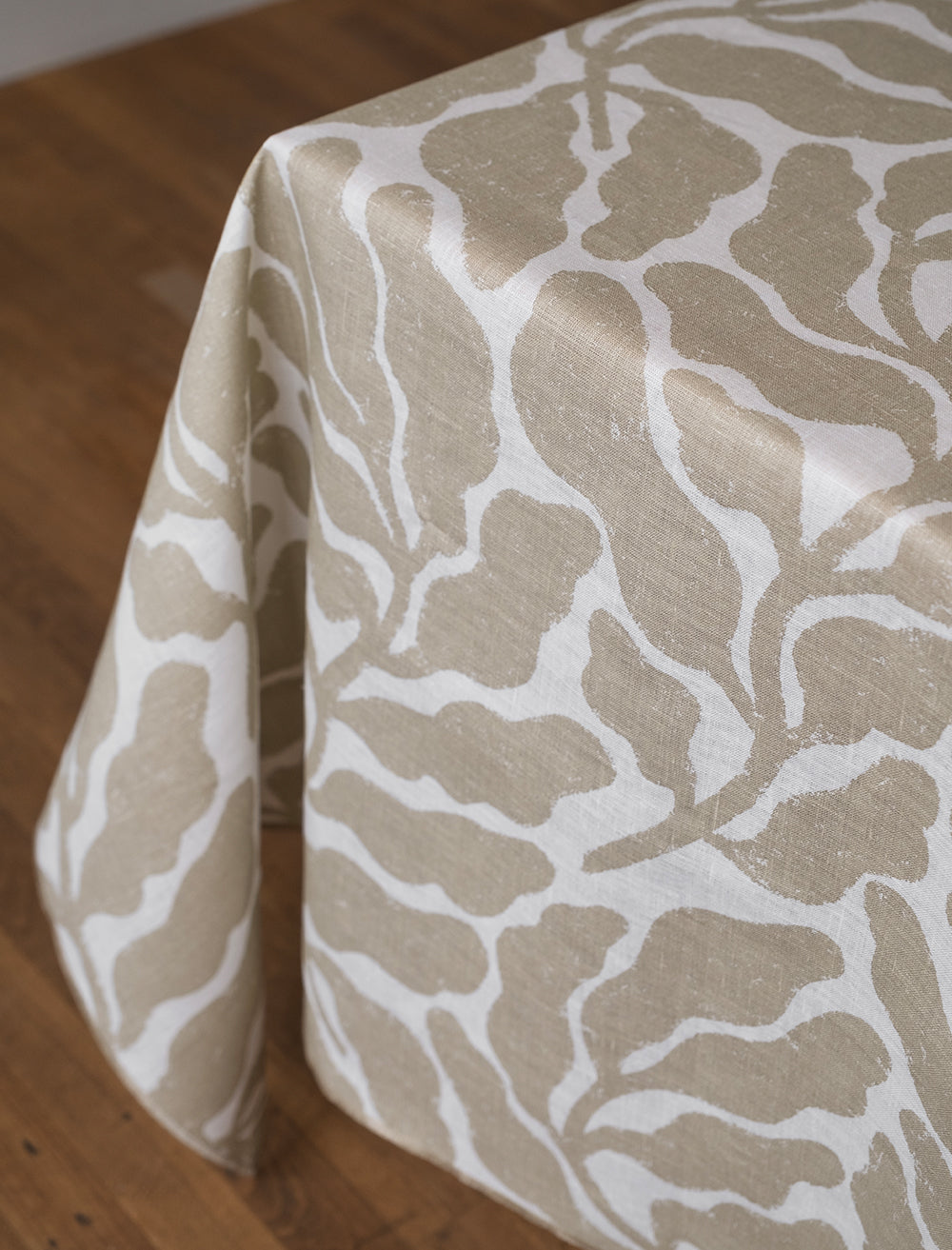 LEAVES DUK LINNE, SAND