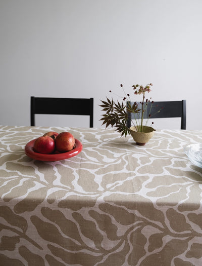 LEAVES LINEN TABLECLOTH, SAND  - 147x147 cm