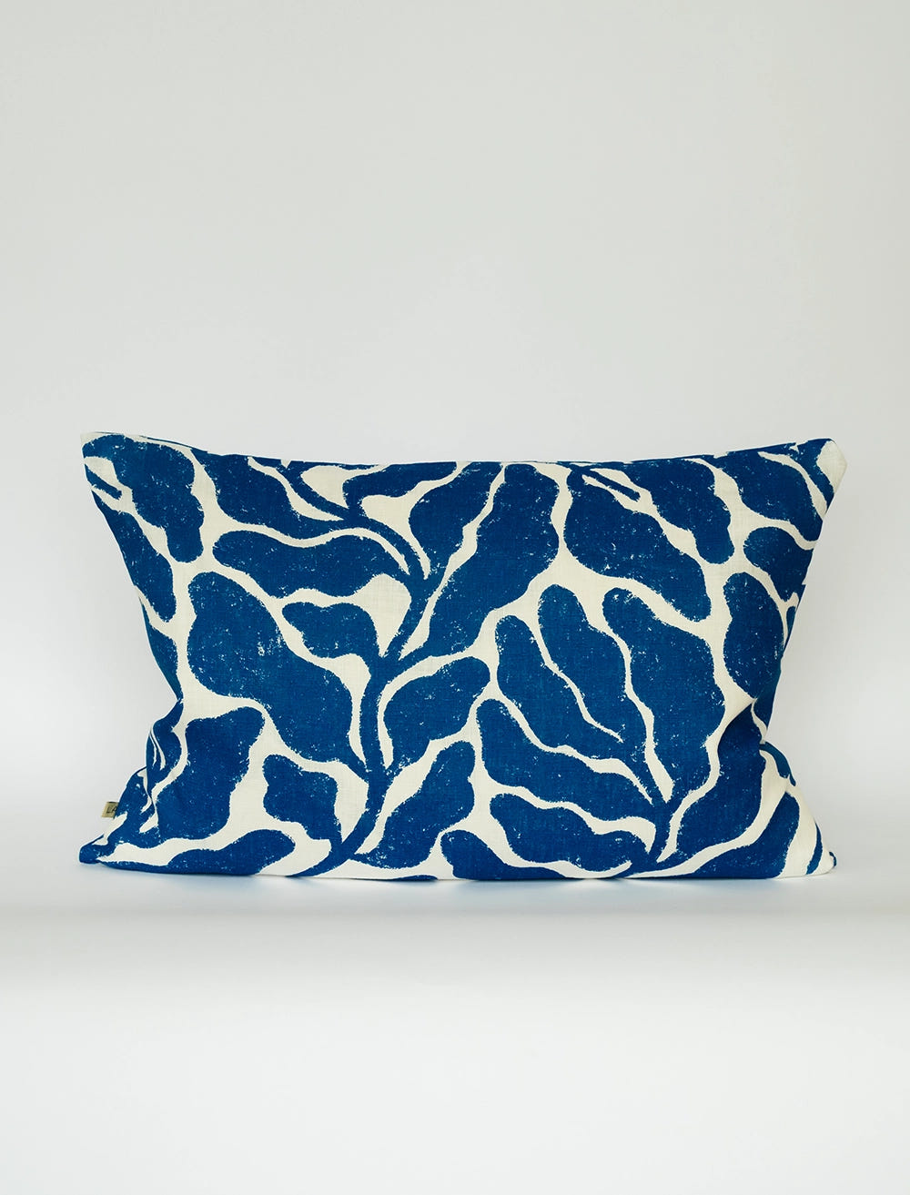 LEAVES CUSHION COVER, BLUE 68x48 CM