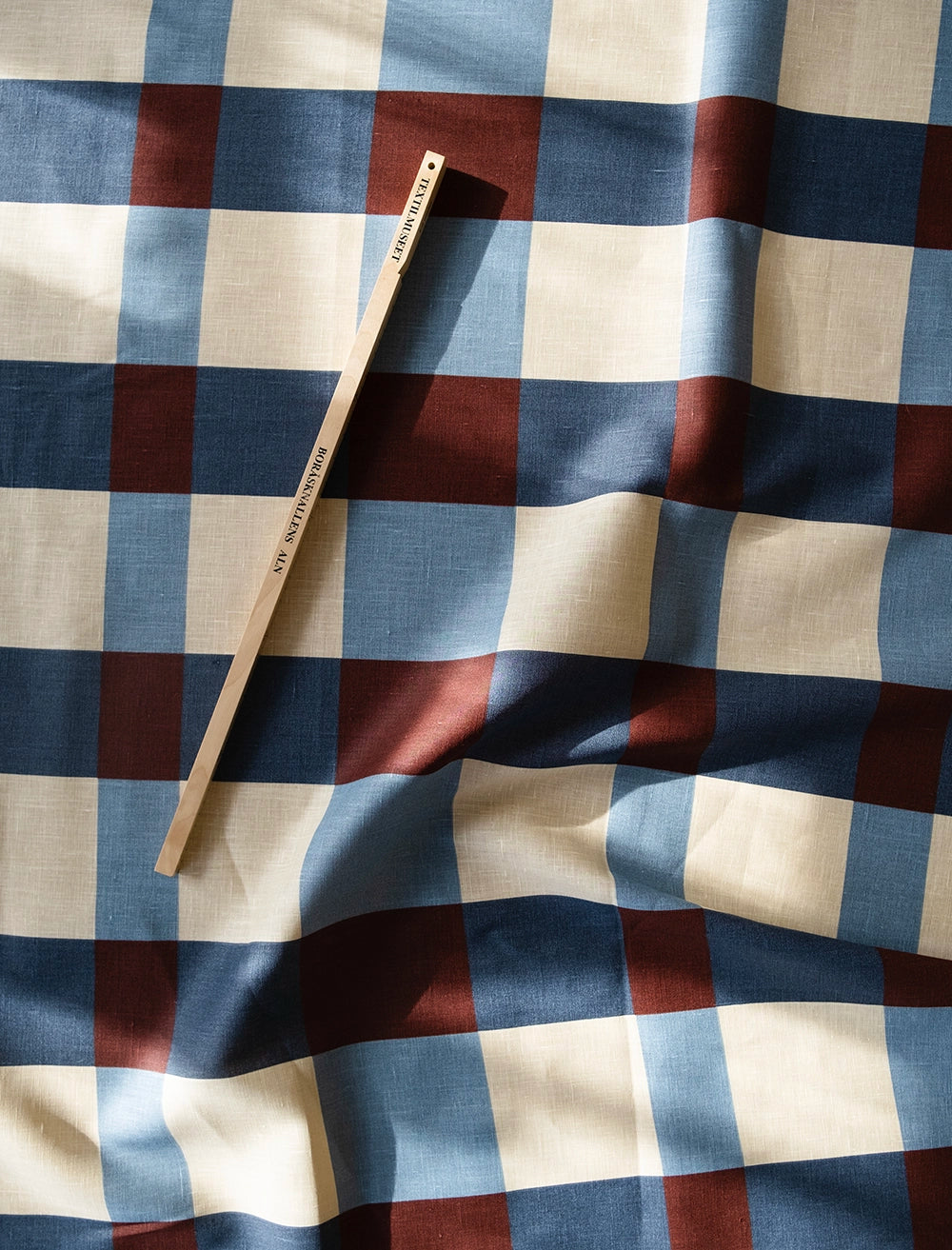 FIELD LINEN FABRIC, BLUE/PLUM