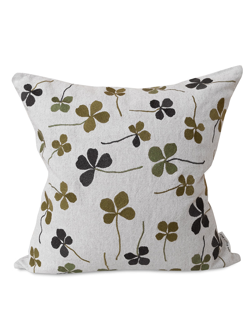 CLOVER BESTICKTER KISSENBEZUG