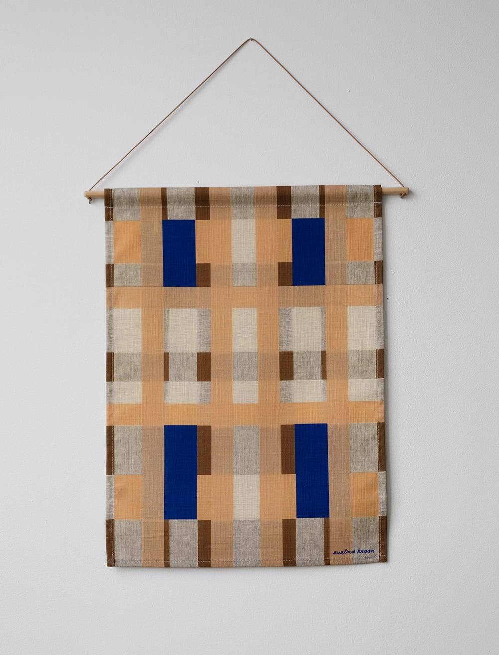 GRID WALL HANGING, PEACH